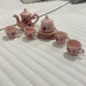 Childrens play tea set